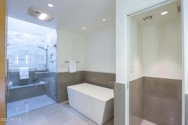 $10,000 | 6333 North Scottsdale Road, Unit 22, Scottsdale, AZ 85250