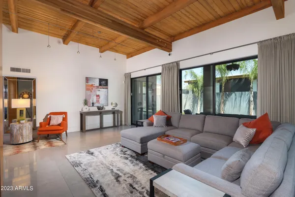 $10,000 | 6333 North Scottsdale Road, Unit 22, Scottsdale, AZ 85250