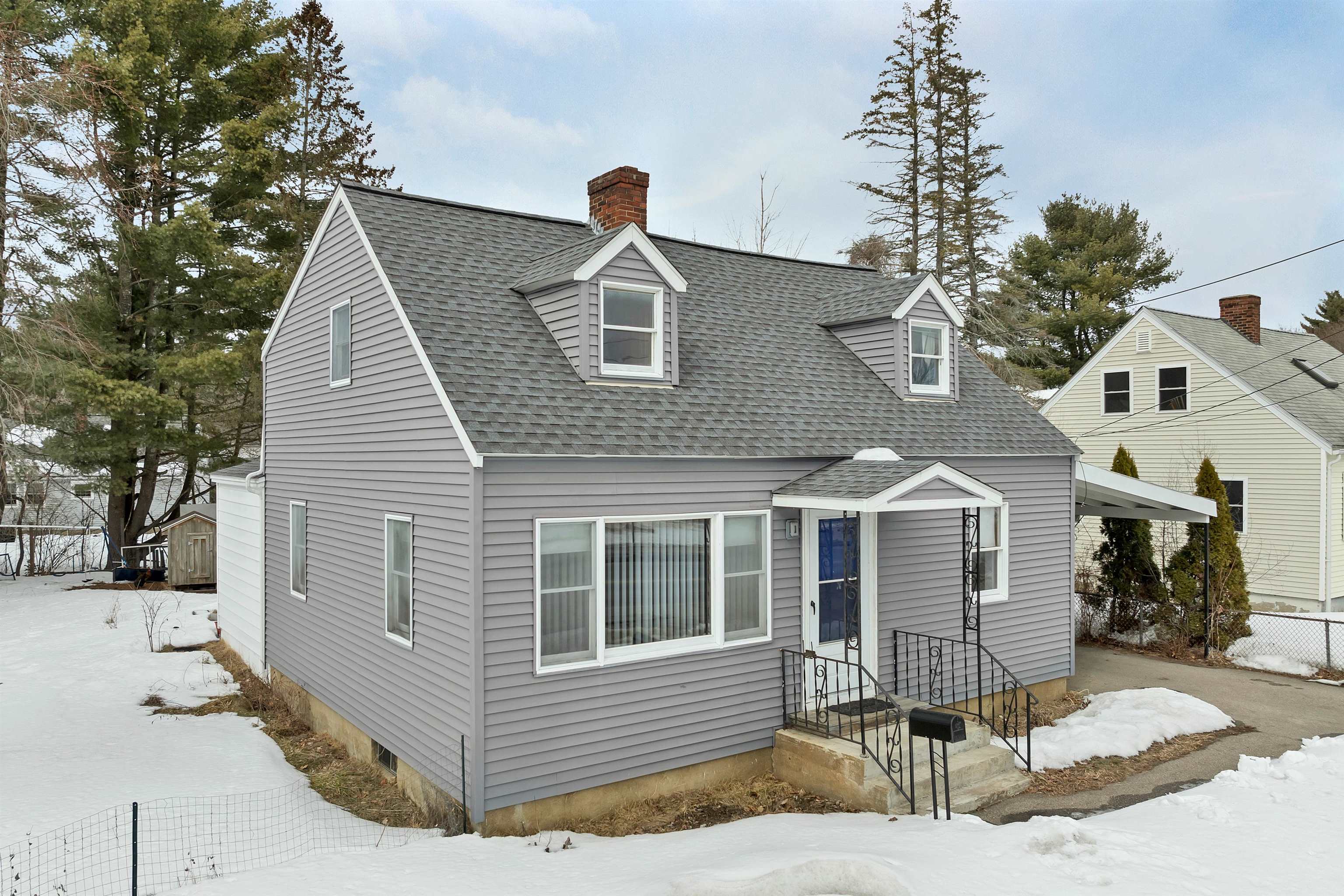 99 Washington Street Rochester, NH 03867 - Photo 2 of 44