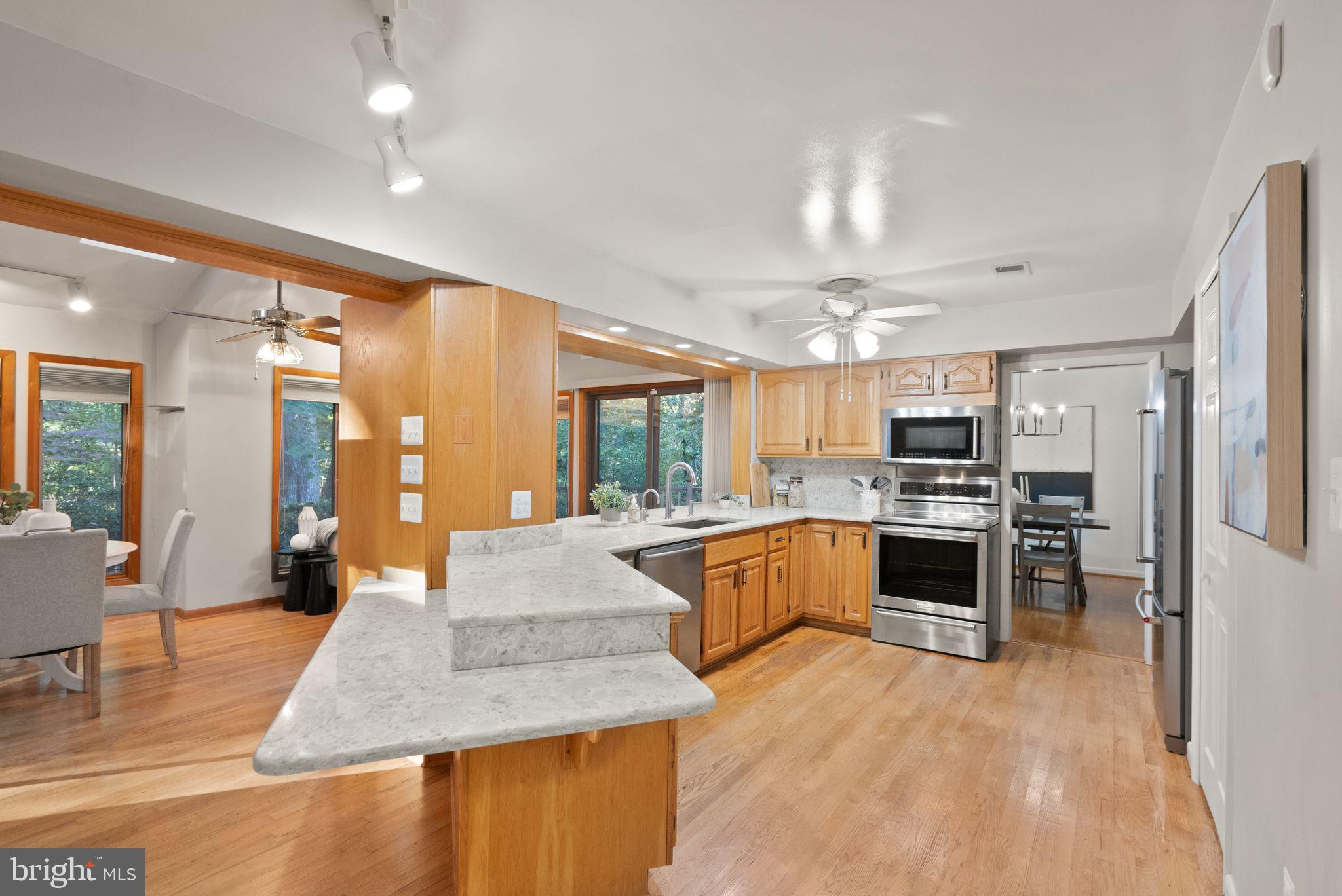 2074 Amberjack Court Reston, VA 20191 - Photo 13 of 96 Gallery Image 13