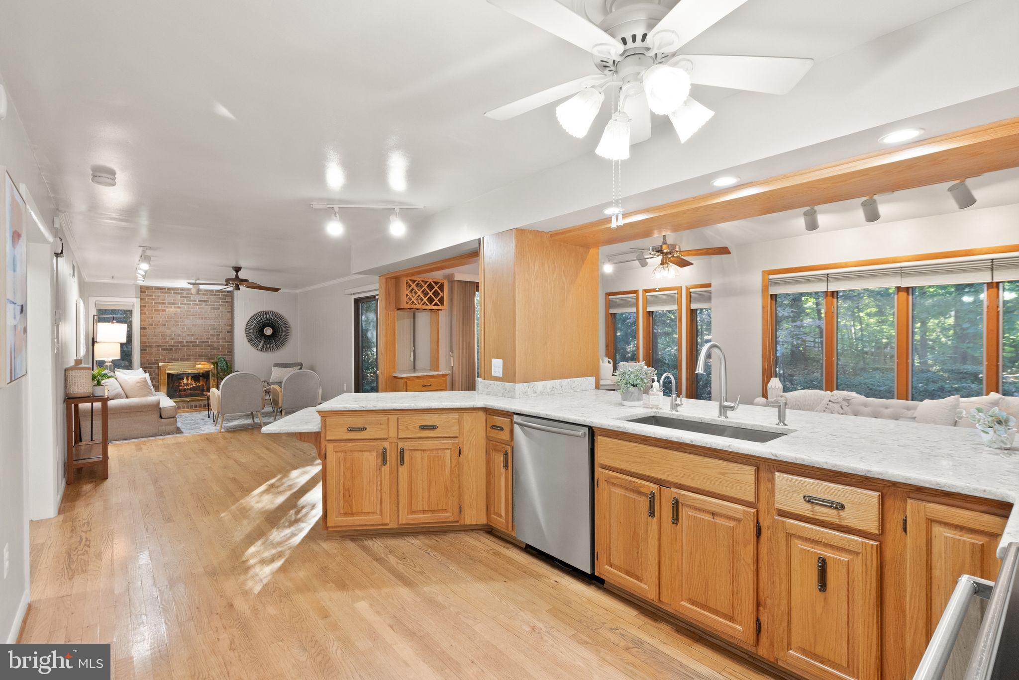 2074 Amberjack Court Reston, VA 20191 - Photo 15 of 96 Gallery Image 15