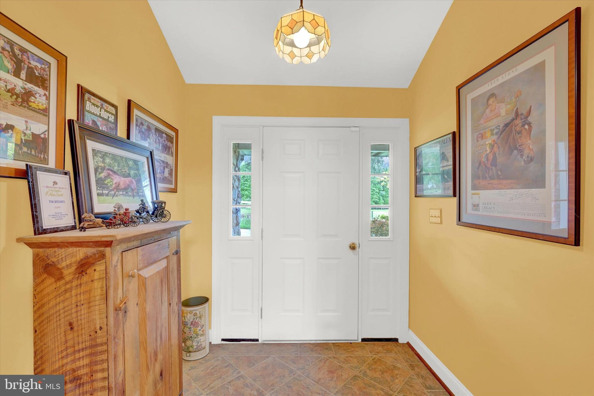 535 Nottingham Road Elkton, MD 21921 - Photo 6 of 44 Welcoming Entryway