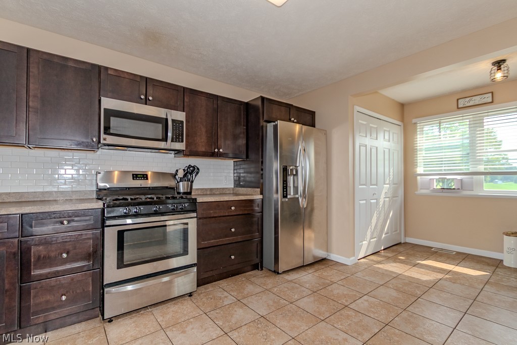1331 Bennett Road Madison, OH 44057 - Photo 11 of 48 Gallery Image 11