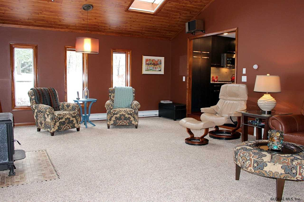 92 Vosburgh Road Poestenkill, NY 12018 - Photo 4 of 25 Photo 4