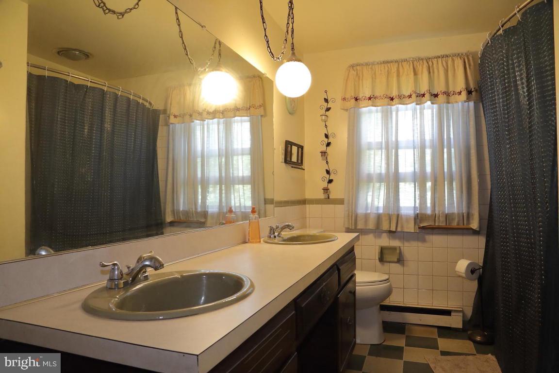542 Ridge Avenue Ephrata, PA 17522 - Photo 8 of 11 Gallery Image 8