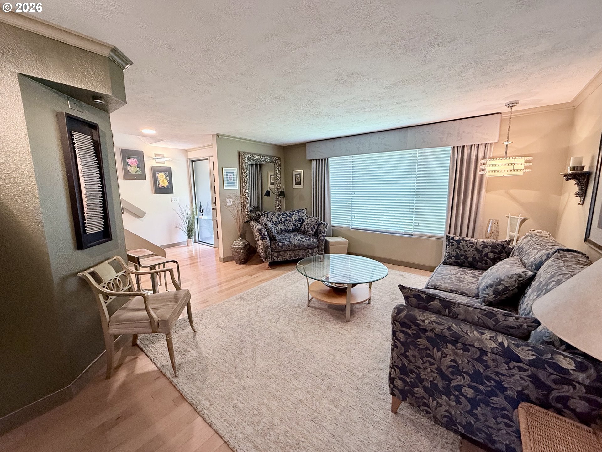 160 Westbrook Way Eugene, OR 97405 - Photo 5 of 31 a living room with furniture and a window