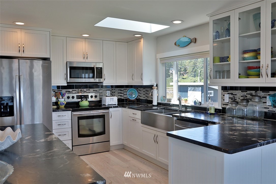 2799 North Bluff Road Greenbank, WA 98253 - Photo 21 of 40 Gallery Image 21