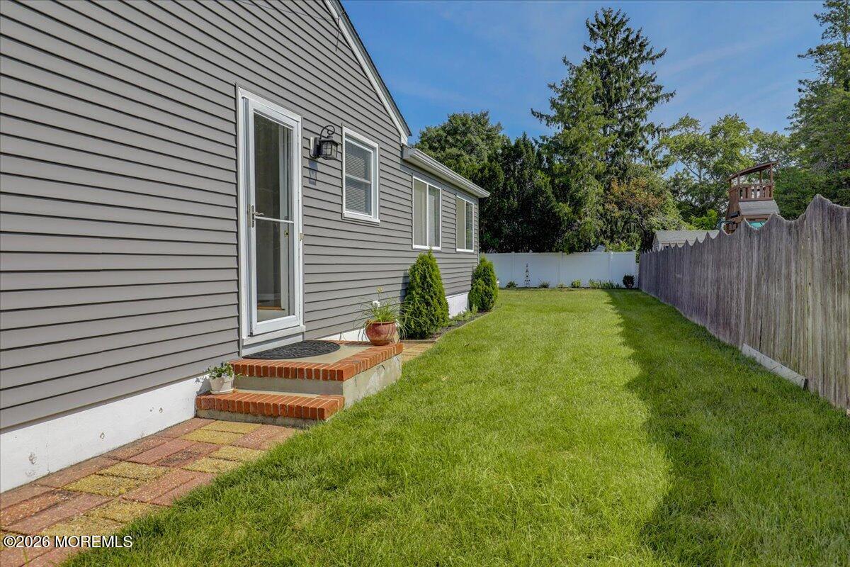 201 Green Tree Road Brick, NJ 08724 - Photo 30 of 36 30-Side Door