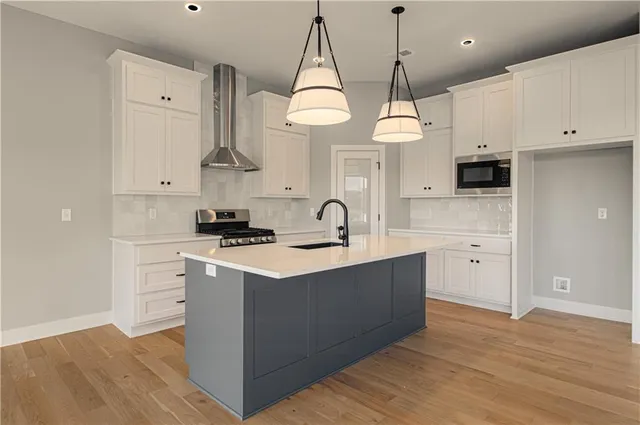 $637,950 | 2341 Fishing Lane, Kearney, MO 64060