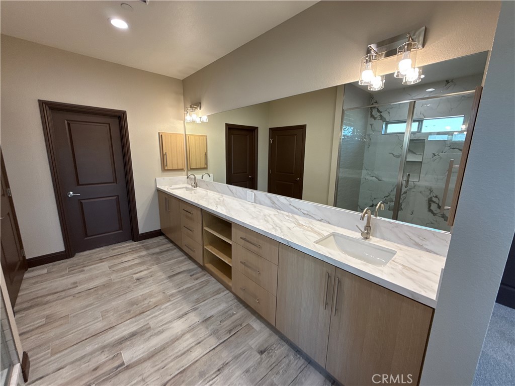 10466 10th Avenue Hesperia, CA 92345 - Photo 13 of 30