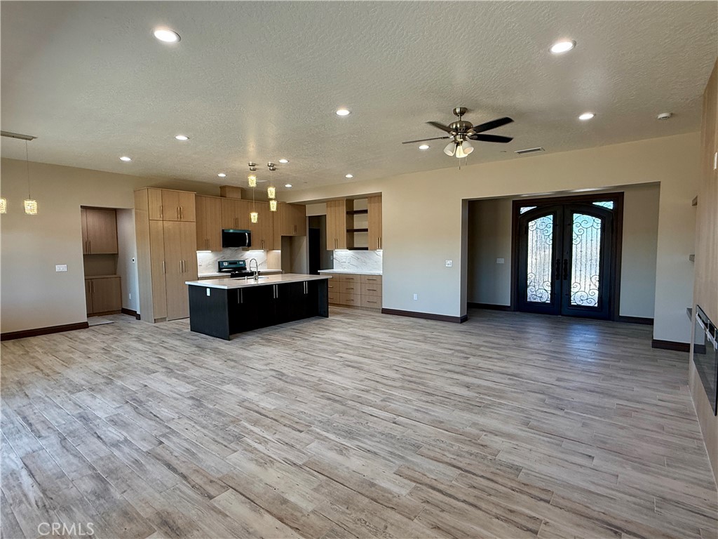 10466 10th Avenue Hesperia, CA 92345 - Photo 6 of 30