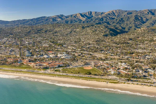 $2,550,000 | 430 Corona Del Mar, Santa Barbara, CA 93103