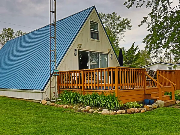 $264,900 | 235 235th Lane, Orland, IN 46776