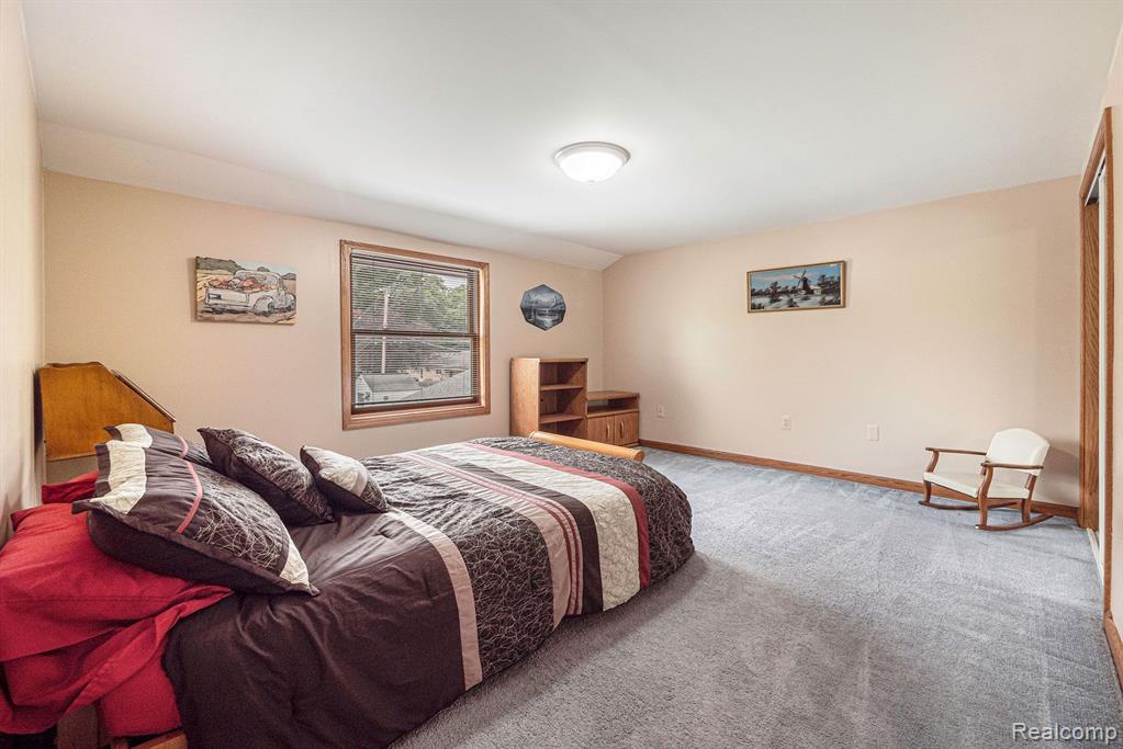 9361 Farmington Road Livonia, MI 48150 - Photo 22 of 39 Gallery Image 22