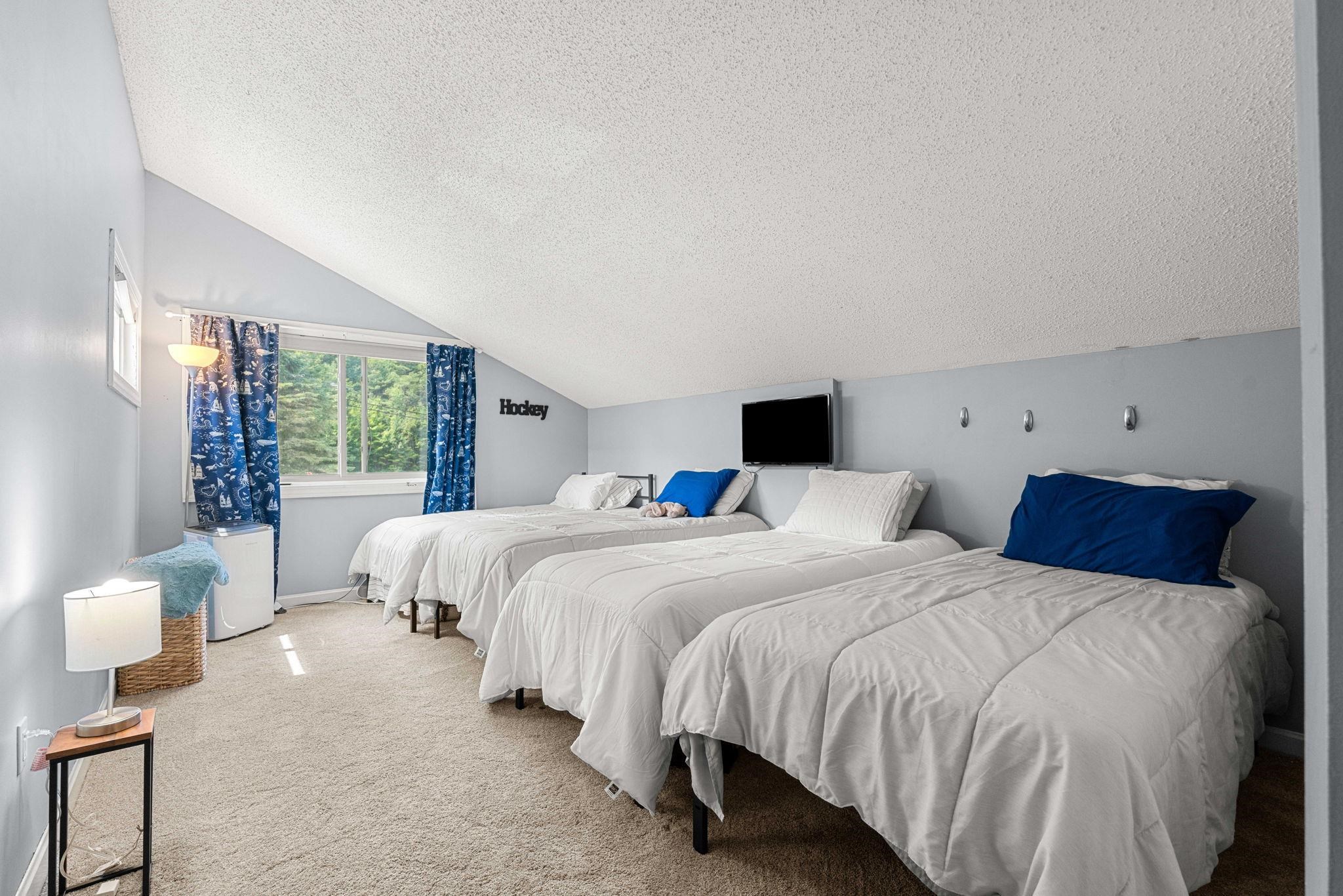 170 Belknap Point Road, Unit 18 Gilford, NH 03249 - Photo 32 of 60