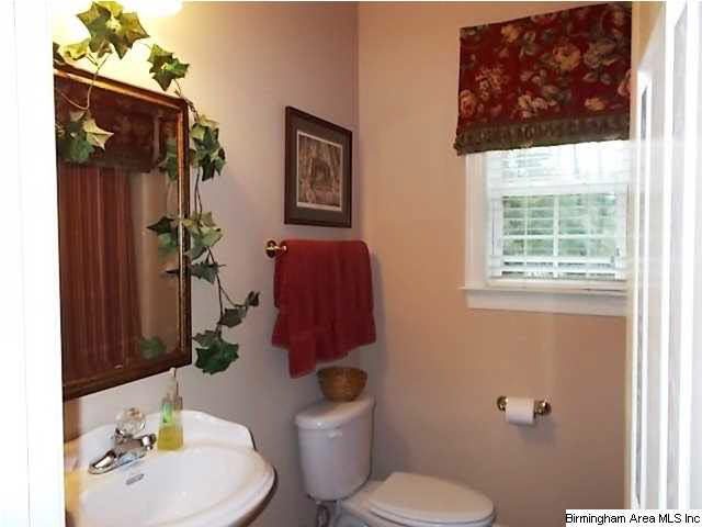 1143 Hickory Valley Road Trussville, AL 35173 - Photo 9 of 17