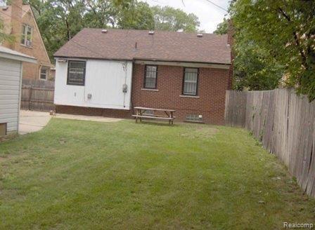 19940 Lahser Road Detroit, MI 48219 - Photo 4 of 6 REAR VIEW 2