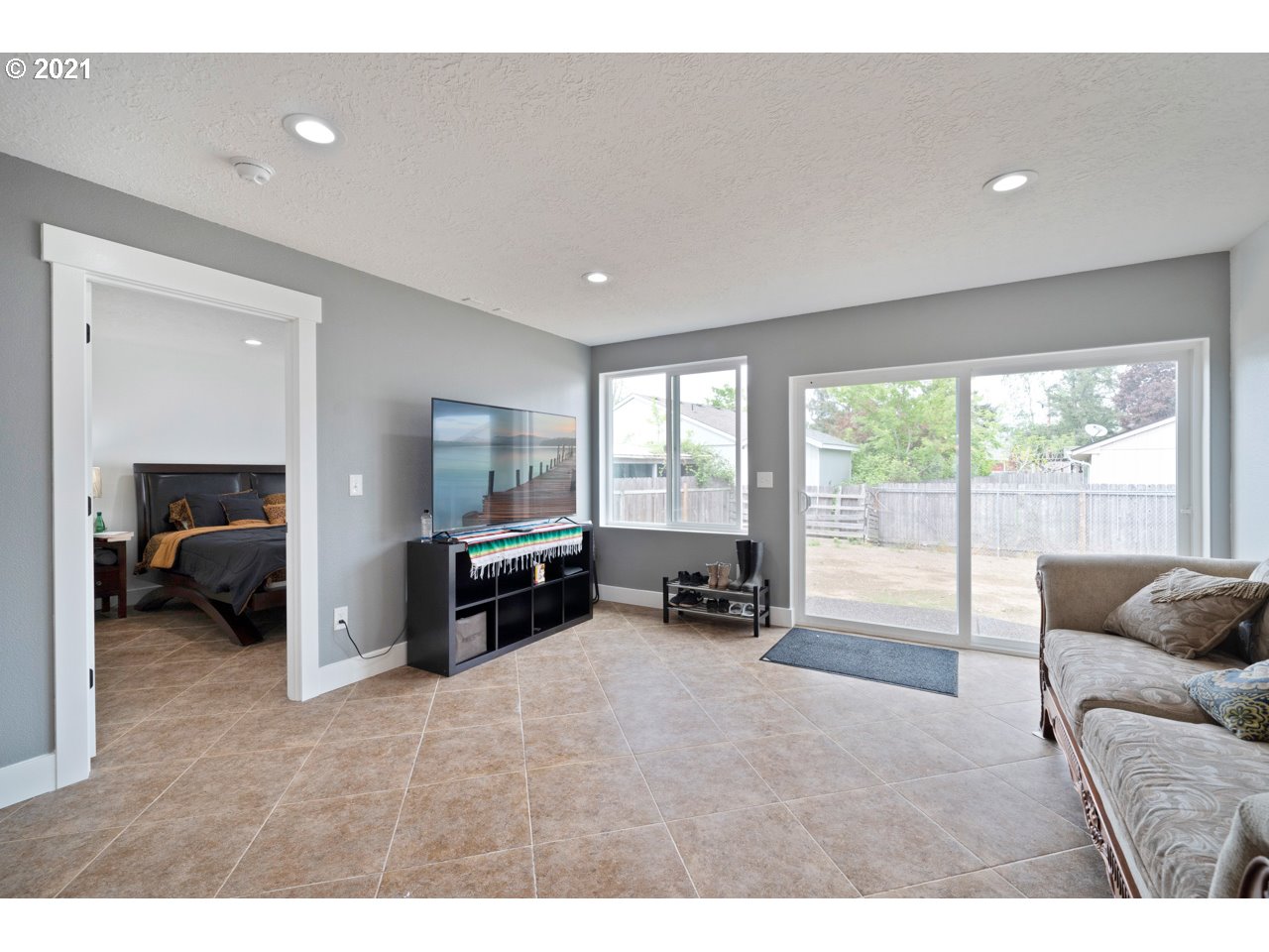 4397 MacLeay Road Southeast Salem, OR 97317 - Photo 10 of 32 Gallery Image 10