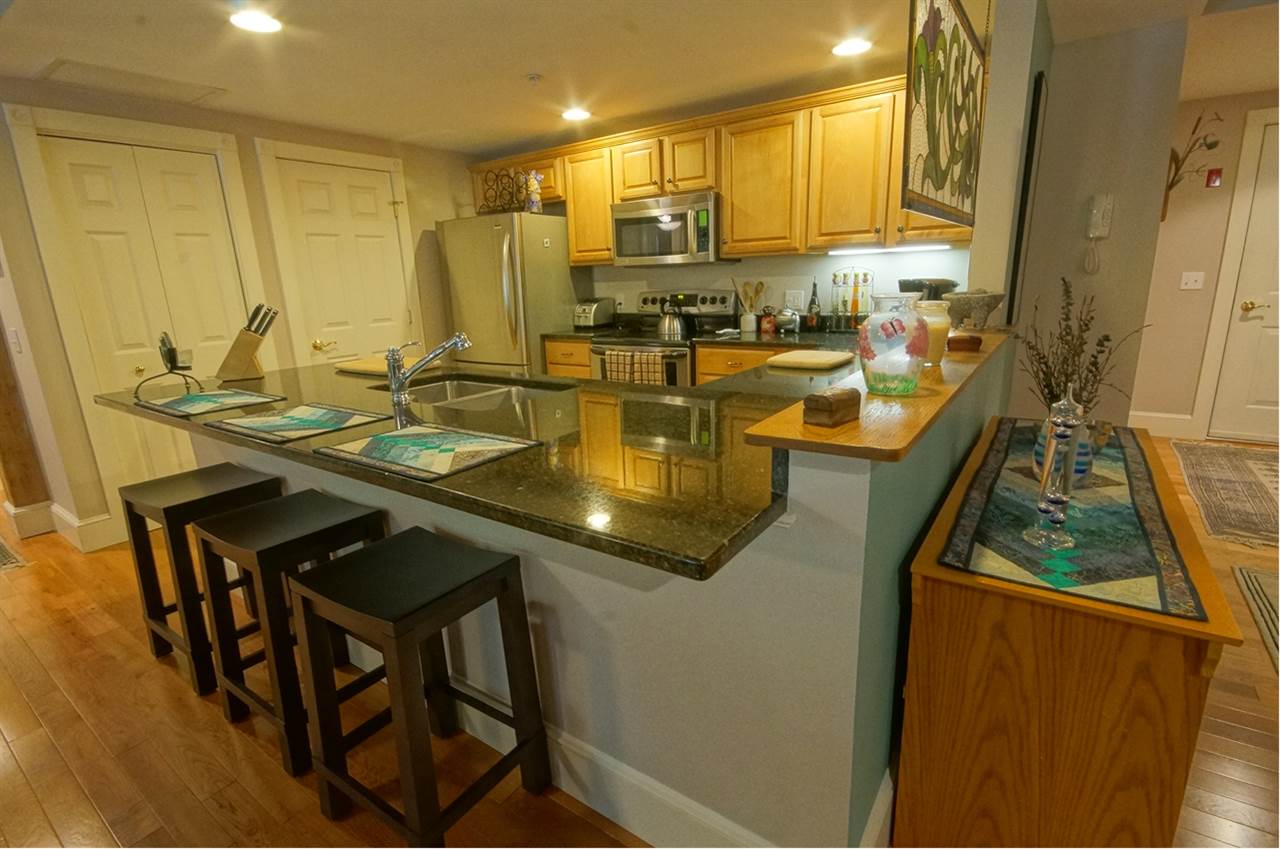 7 Chester Road, Unit 305 Derry, NH 03038 - Photo 12 of 33