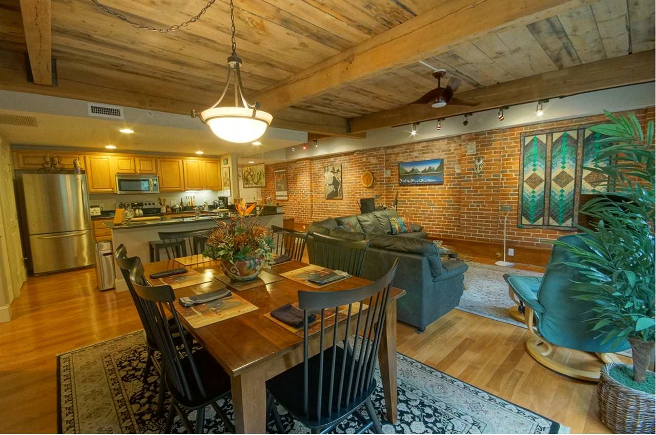 7 Chester Road, Unit 305 Derry, NH 03038 - Photo 4 of 33