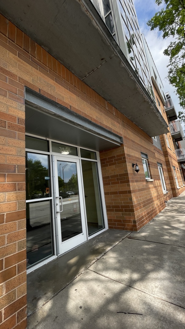 3522 South State Street, Unit 301 Chicago, IL 60609 - Photo 3 of 21 a view of a car garage door