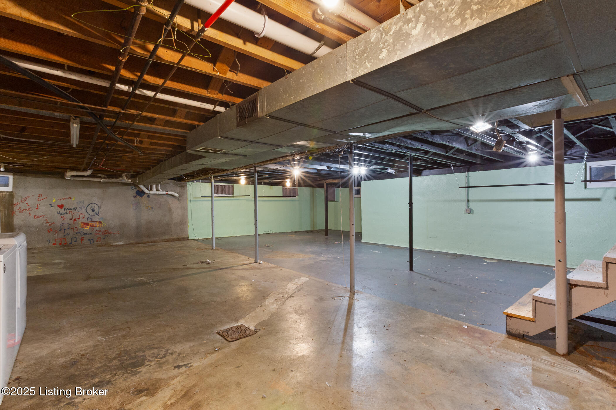 8809 Perry Road Louisville, KY 40222 - Photo 21 of 30 Basement