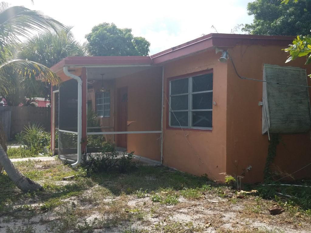 131 Mentone Road Lantana, FL 33462 - Photo 8 of 16 20180811134209773429000000-o