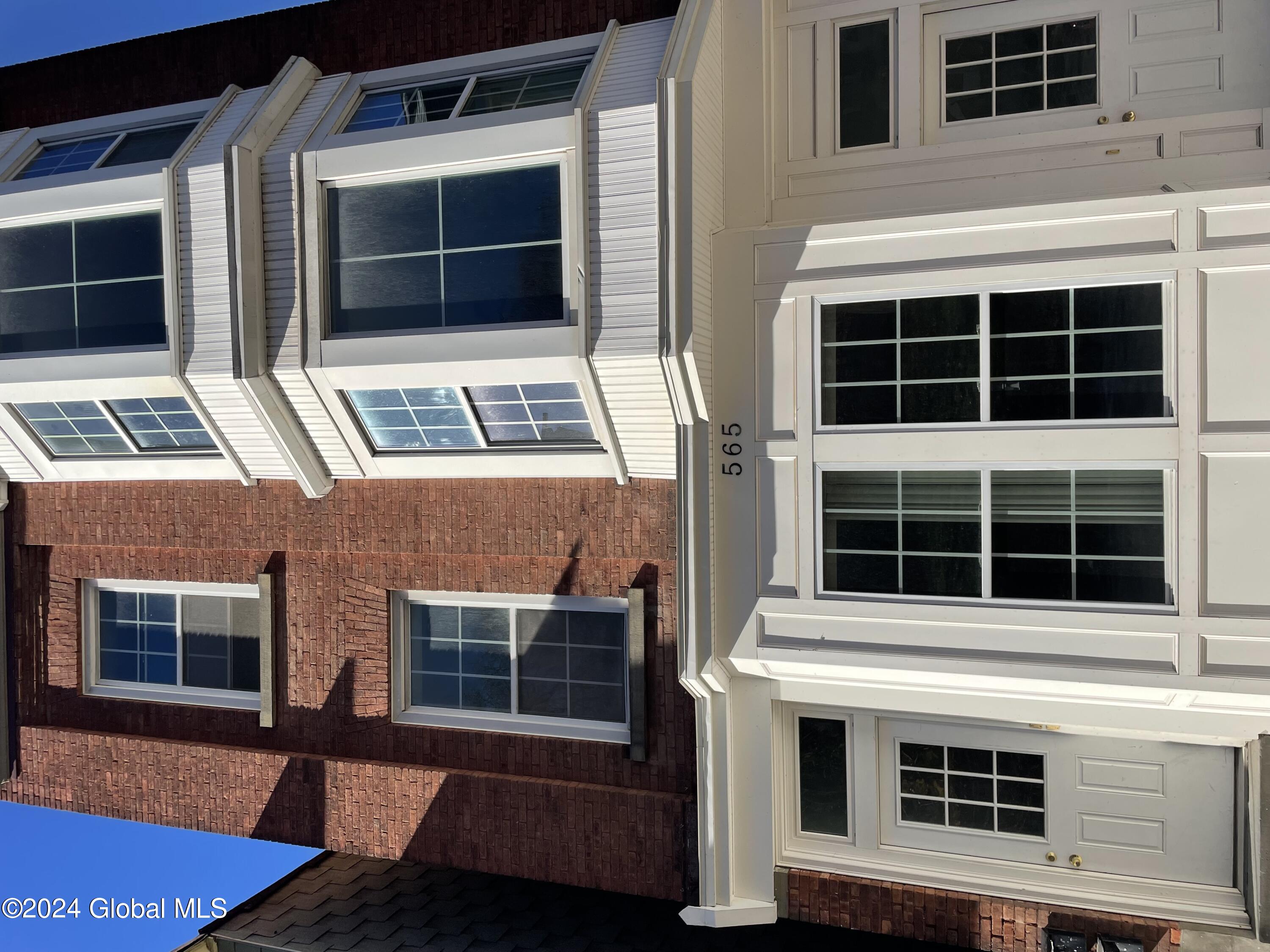 565 4th Street, Unit 2 Troy, NY 12180 - Photo 1 of 10 565 4th St. 2nd Fl Apt