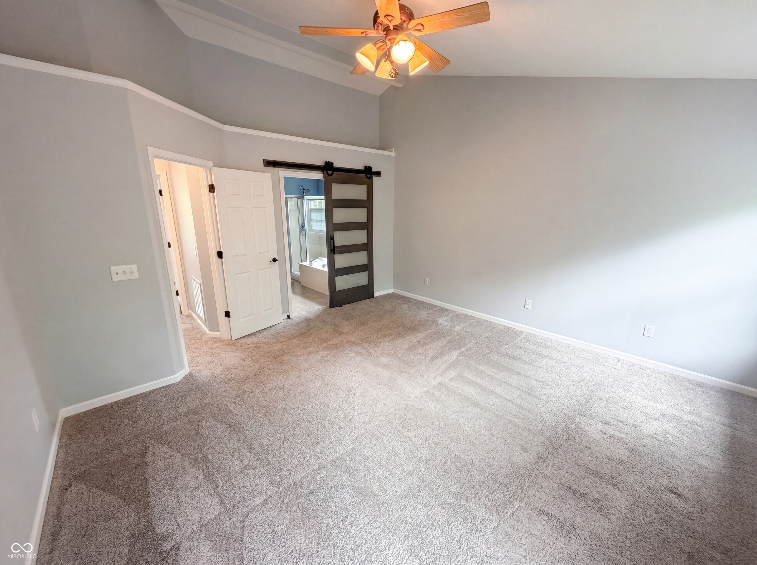 11871 Gatwick View Drive Fishers, IN 46037 - Photo 4 of 34