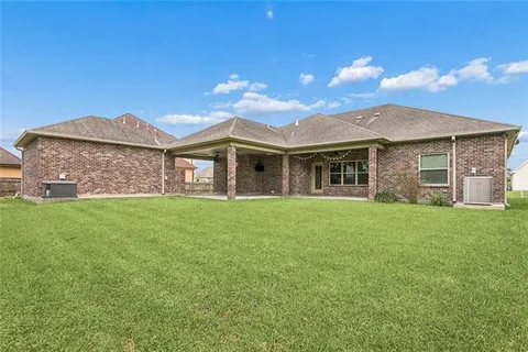$499,500 | 142 Chapel Hill Road, Belle Chasse, LA 70037