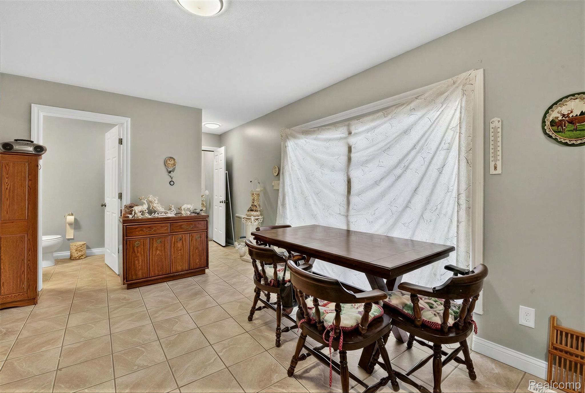 6198 Brancheau Road Newport, MI 48166 - Photo 18 of 47 17-6198-Brancheau-St-WindowStill-Photography.jpg