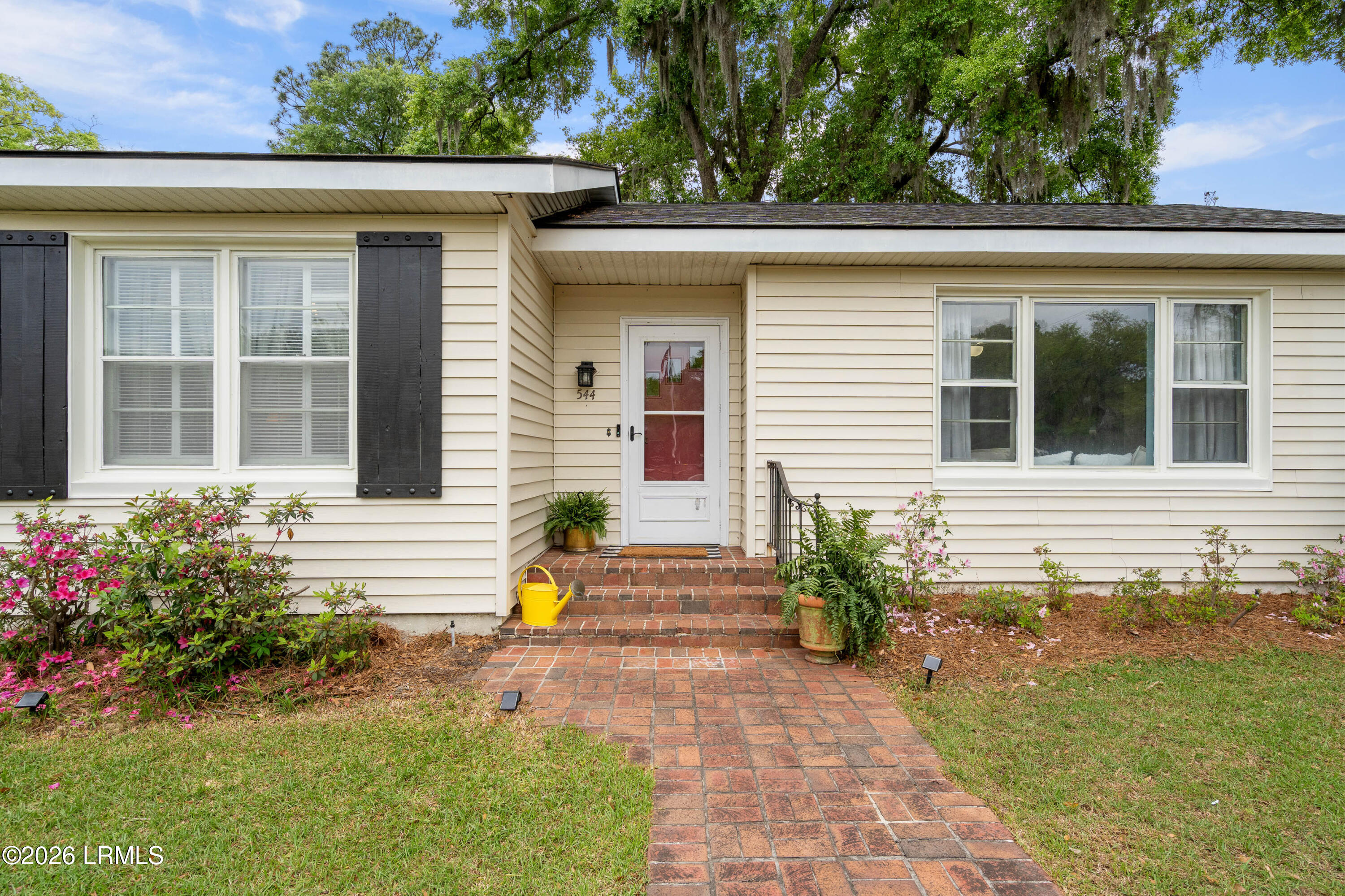 544 3rd Avenue Ridgeland, SC 29936 - Photo 2 of 24 544 Third St-8