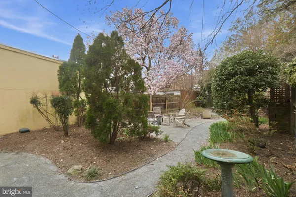$375,000 | 105 6th Street Southeast, Unit 108, Washington, DC 20003