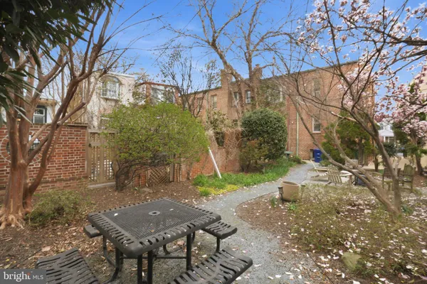 $375,000 | 105 6th Street Southeast, Unit 108, Washington, DC 20003