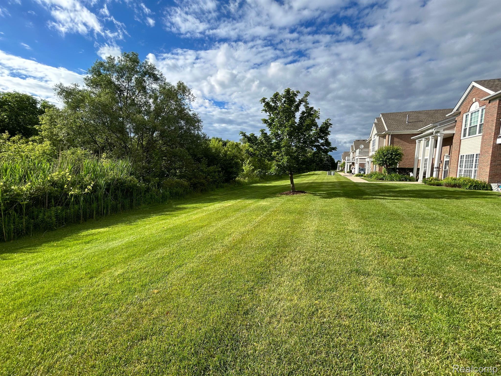 45511 Heather Ridge Drive, Unit 98 Macomb, MI 48044 - Photo 26 of 31 Gallery Image 26