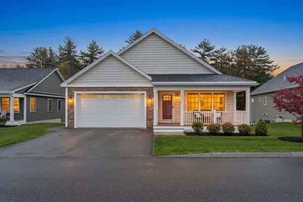 $745,000 | 14 Mulberry Lane, Epping, NH 03042
