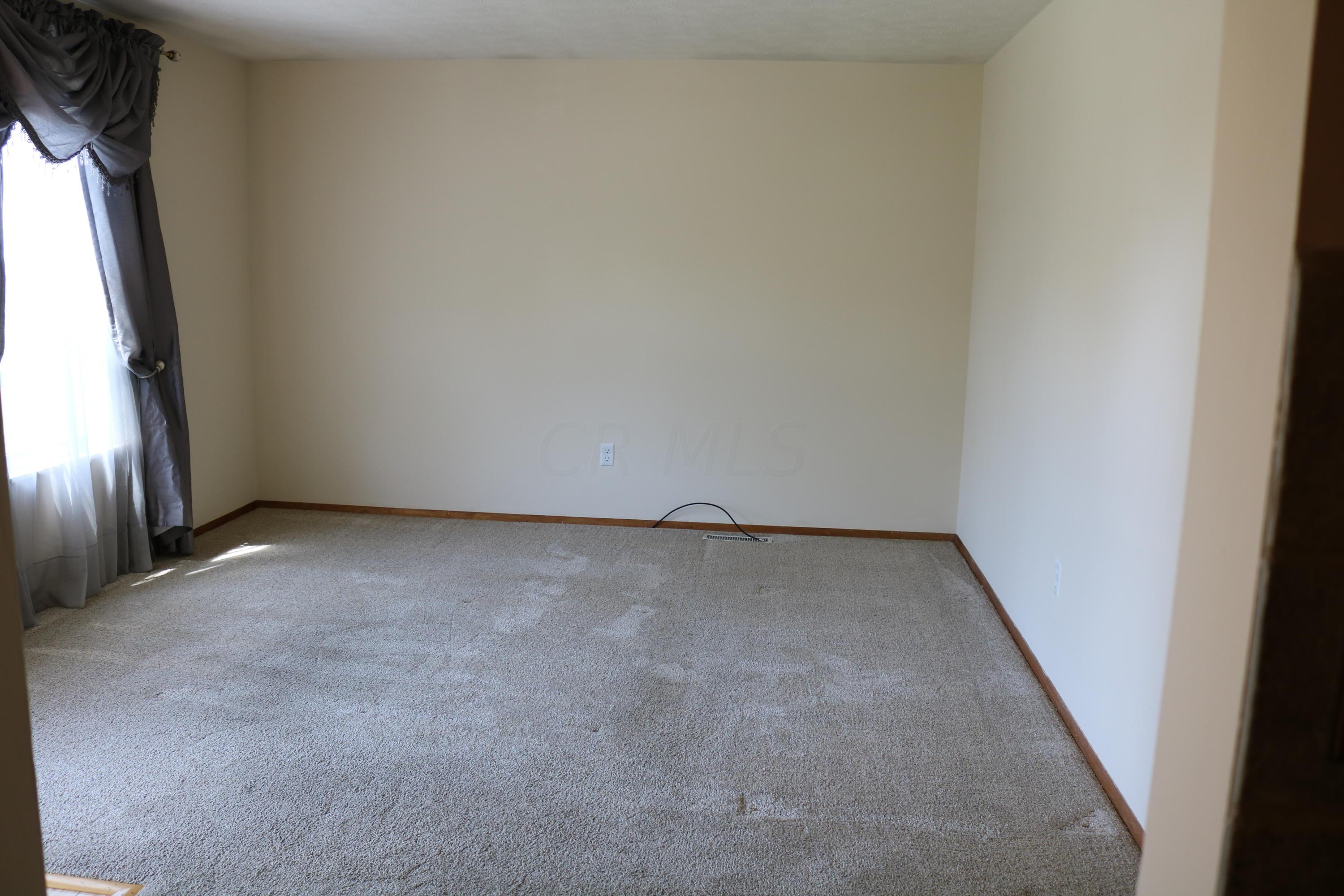 1848 Brimfield Road Columbus, OH 43229 - Photo 8 of 19 Gallery Image 8