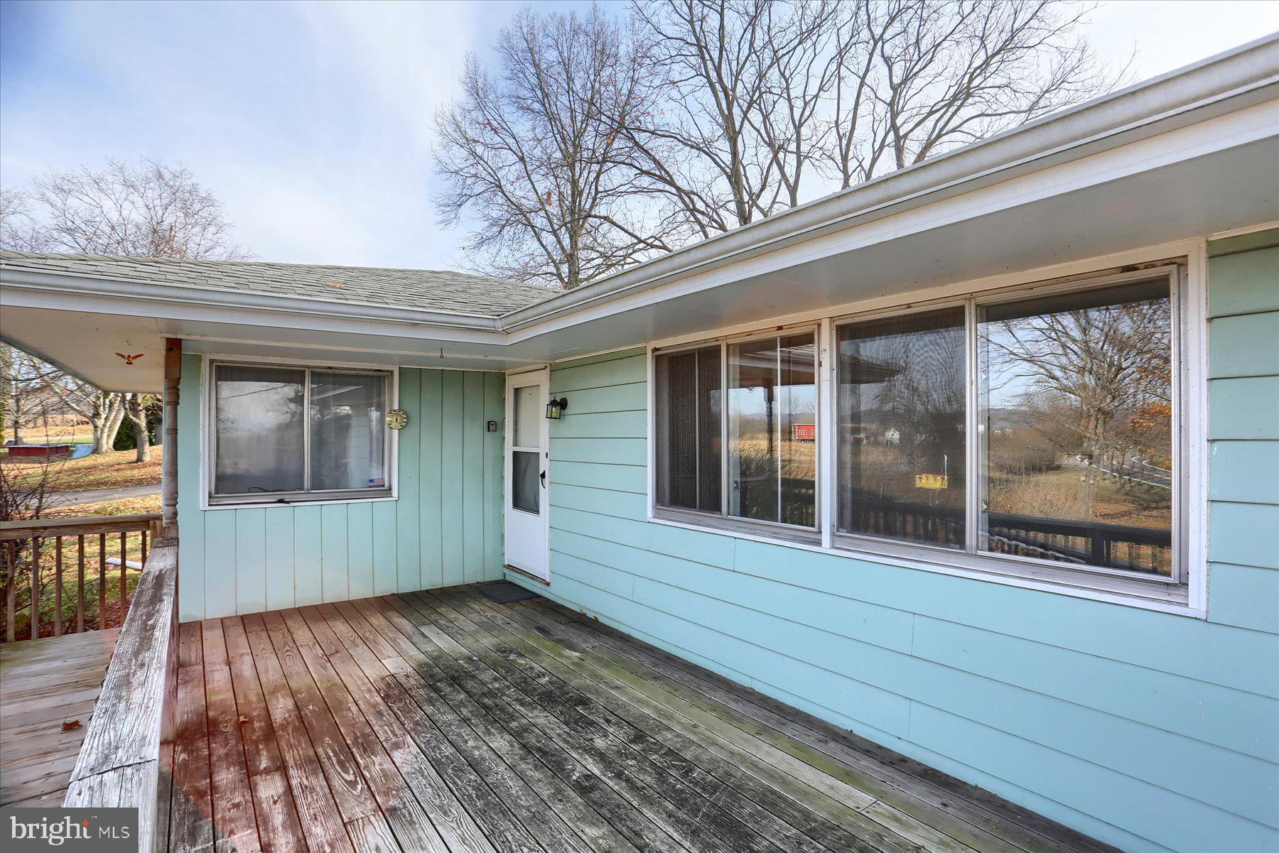 711 Rutter Road Halifax, PA 17032 - Photo 3 of 46 Front Porch