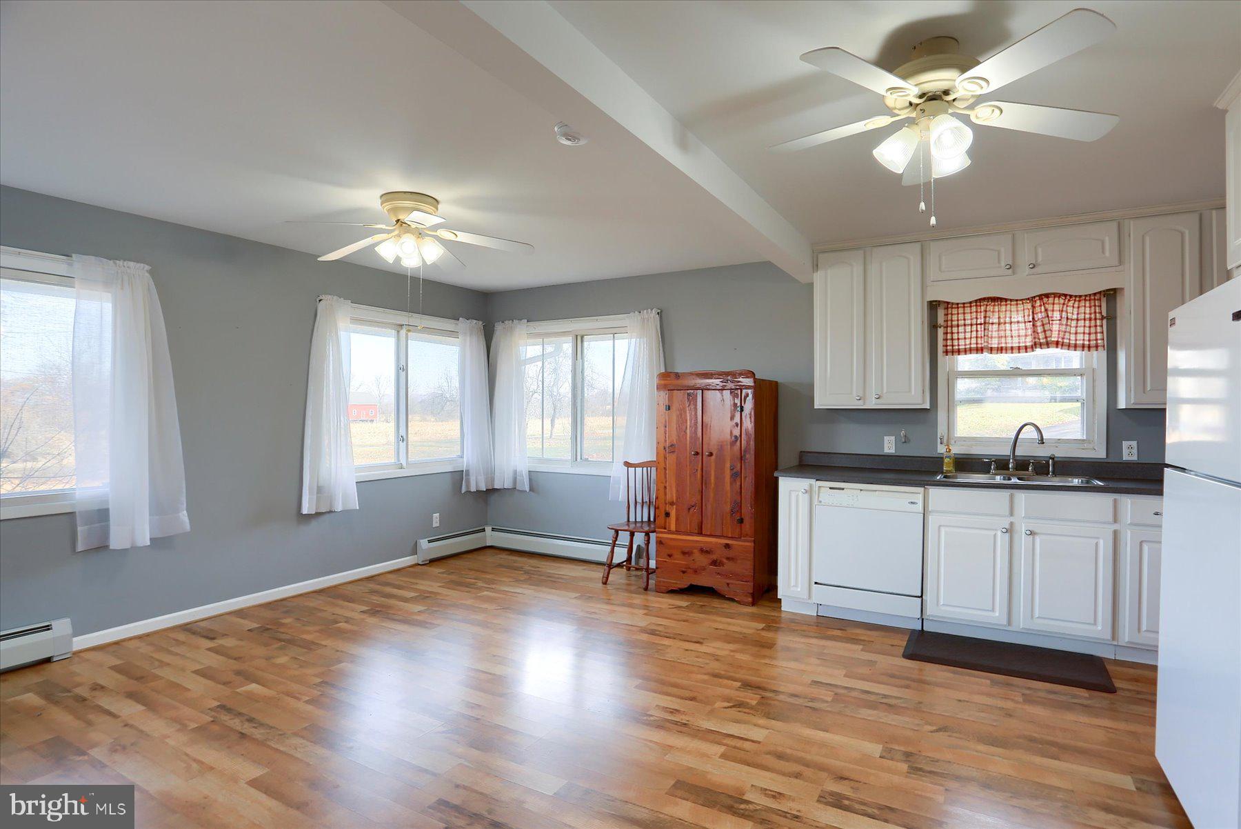 711 Rutter Road Halifax, PA 17032 - Photo 9 of 46 Eat-In Kitchen