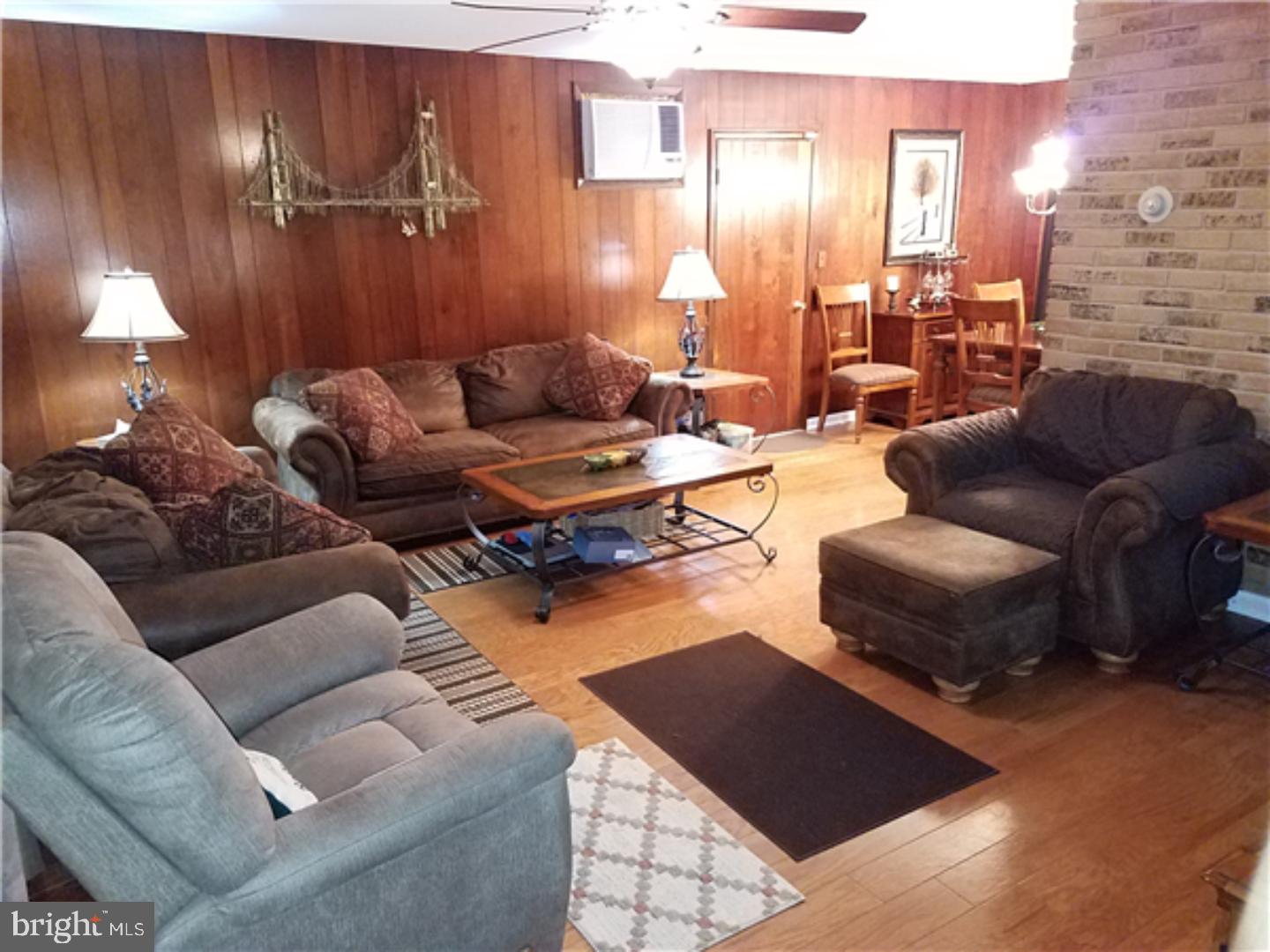 62 Quickset Road Levittown, PA 19057 - Photo 2 of 21 Gallery Image 2