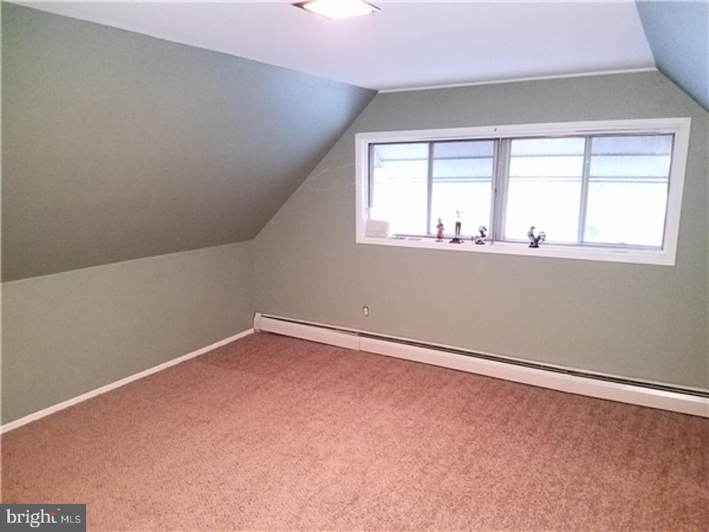 62 Quickset Road Levittown, PA 19057 - Photo 16 of 21 Gallery Image 16