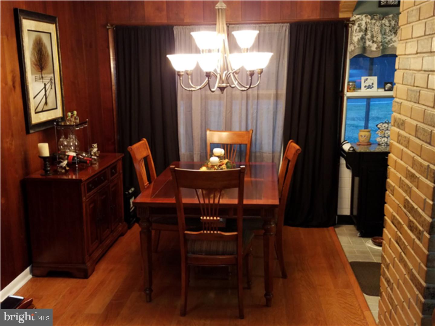 62 Quickset Road Levittown, PA 19057 - Photo 8 of 21 Gallery Image 8