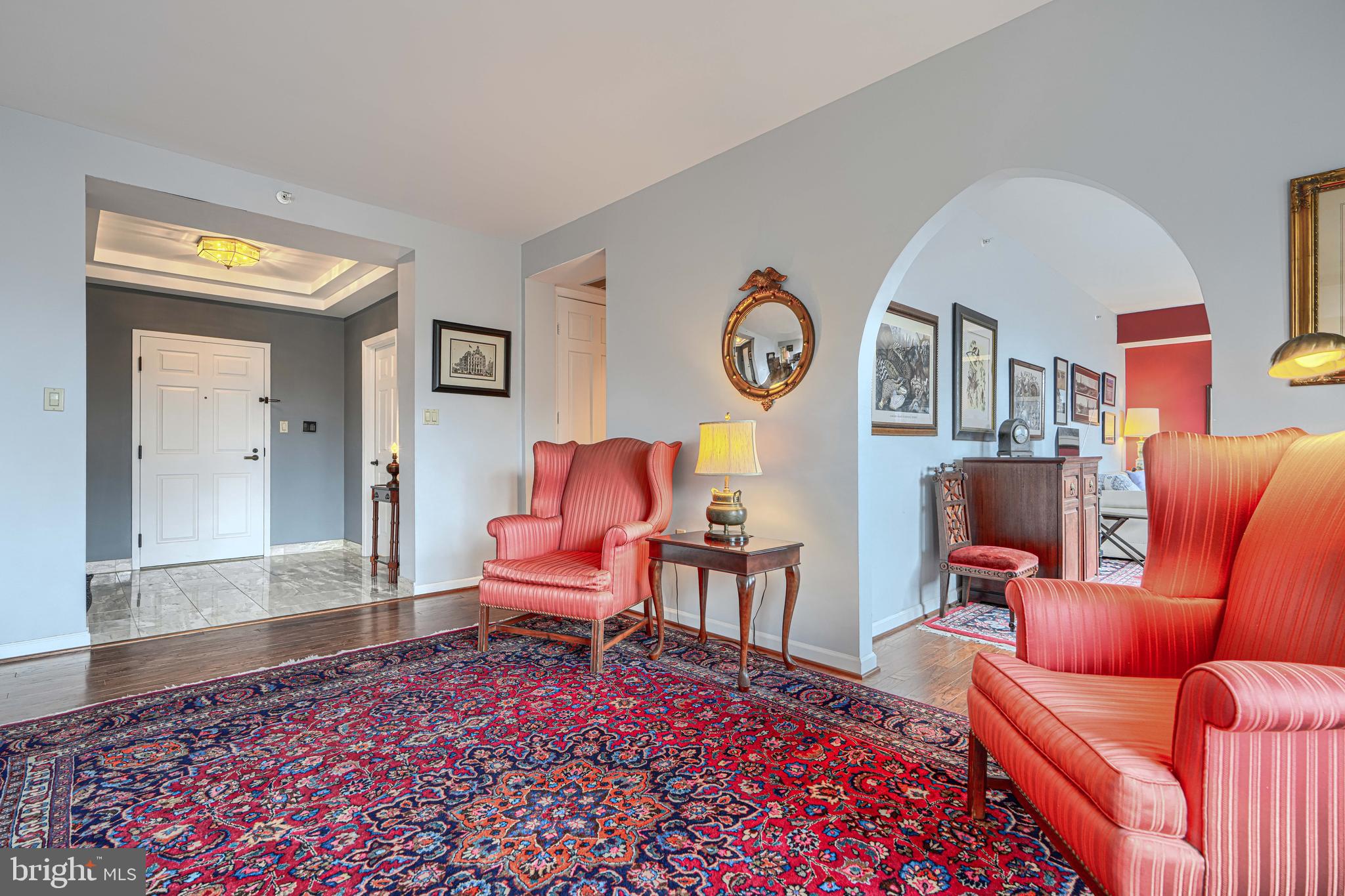 3801 Canterbury Road, Unit 912 Baltimore, MD 21218 - Photo 19 of 79 Curved archway to den, 2nd bdrm space,