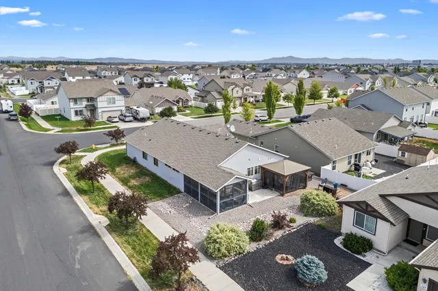 $440,000 | 12933 West 3rd Avenue, Airway Heights, WA 99001