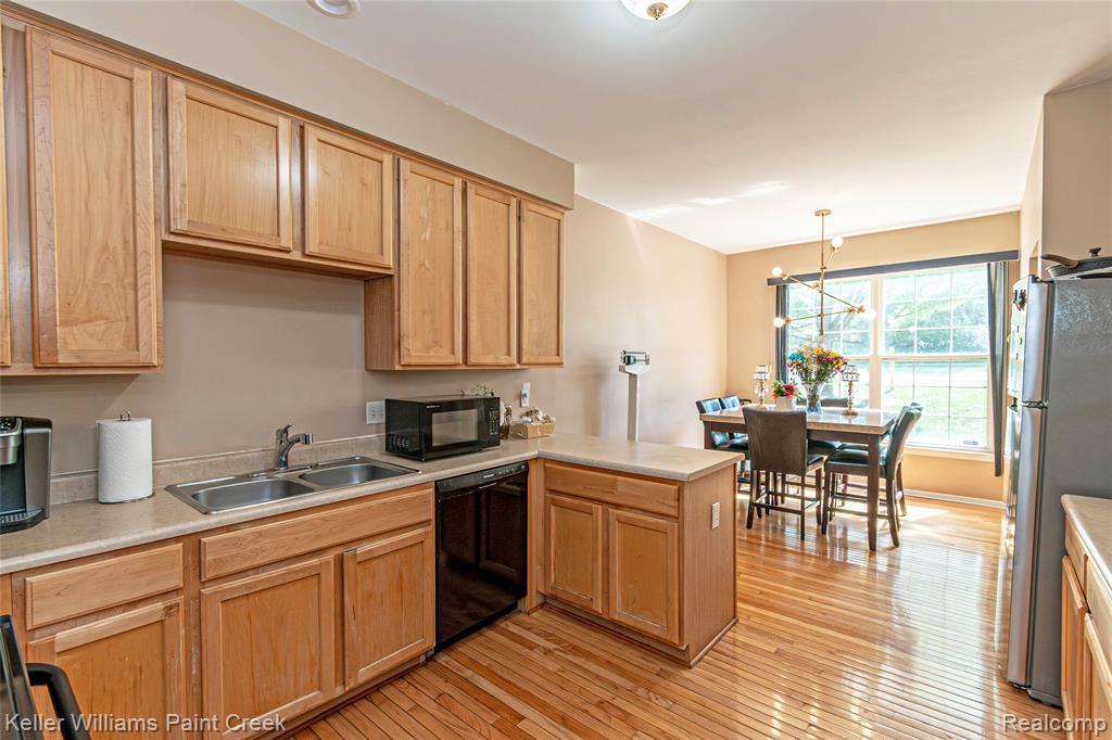 41544 Mitchell Road Novi, MI 48377 - Photo 15 of 43