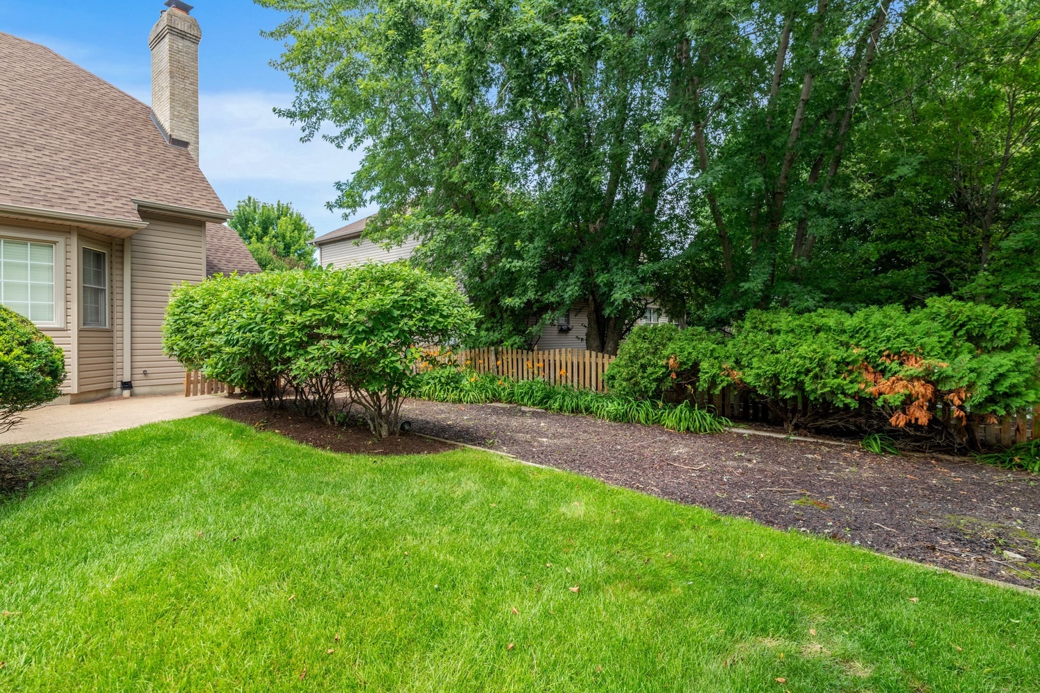 2660 Hoddam Road Naperville, IL 60564 - Photo 10 of 35