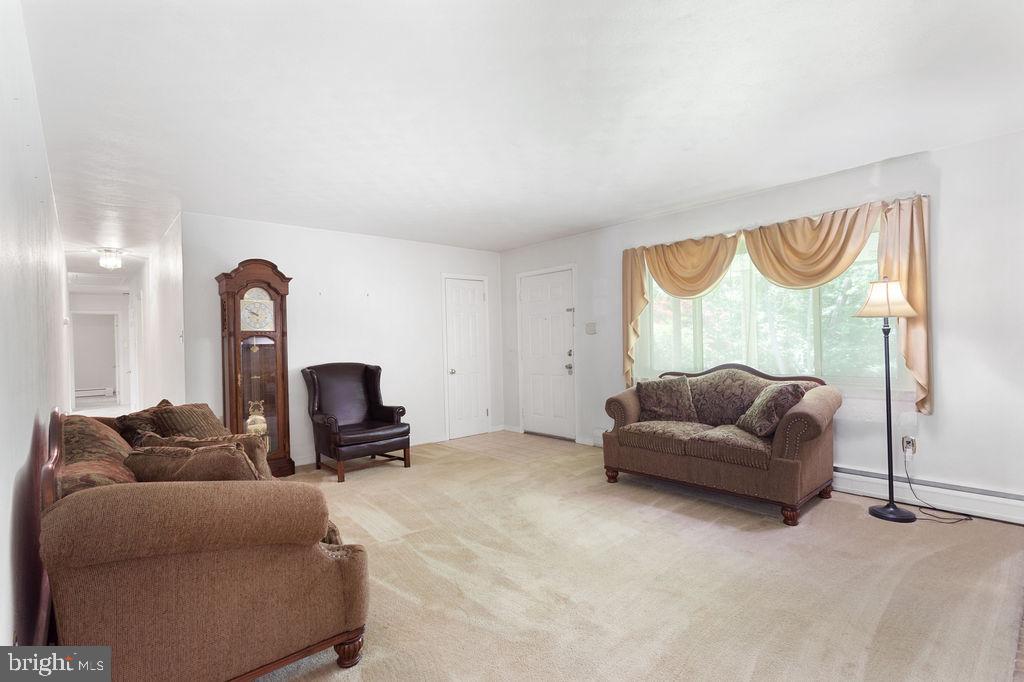 603 Edgewood Road York, PA 17402 - Photo 6 of 41 Gallery Image 6