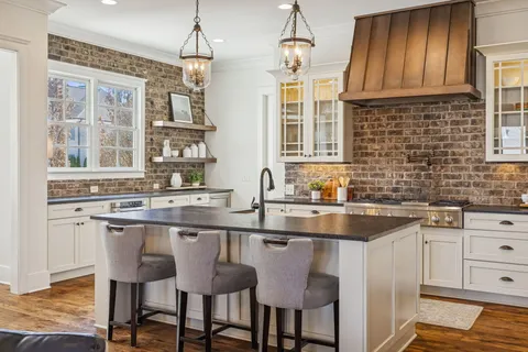 $1,950,000 | 425 Glen West Drive, Nashville, TN 37215