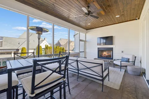 $1,950,000 | 425 Glen West Drive, Nashville, TN 37215