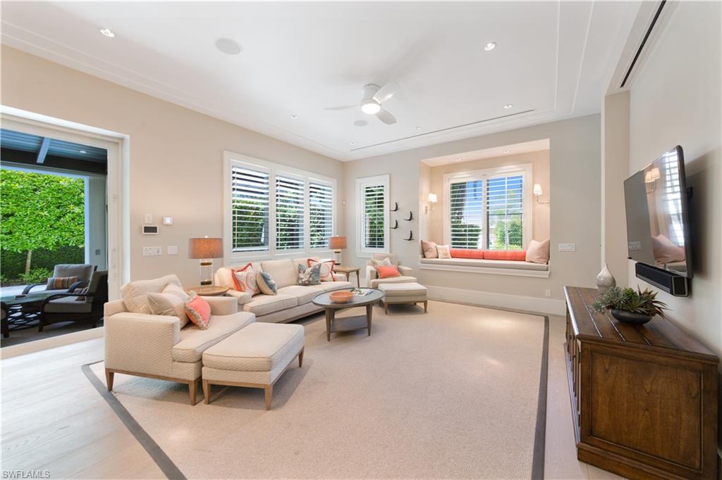 500 3rd Avenue North Naples, FL 34102 - Photo 3 of 25
